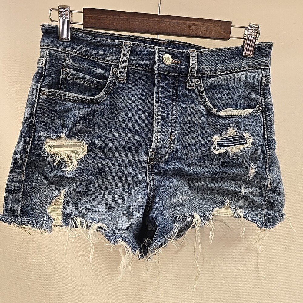 Old Navy Women's High Rise Sky-Hi A-Line Light Wash Cutoff Denim Shorts - Size 4